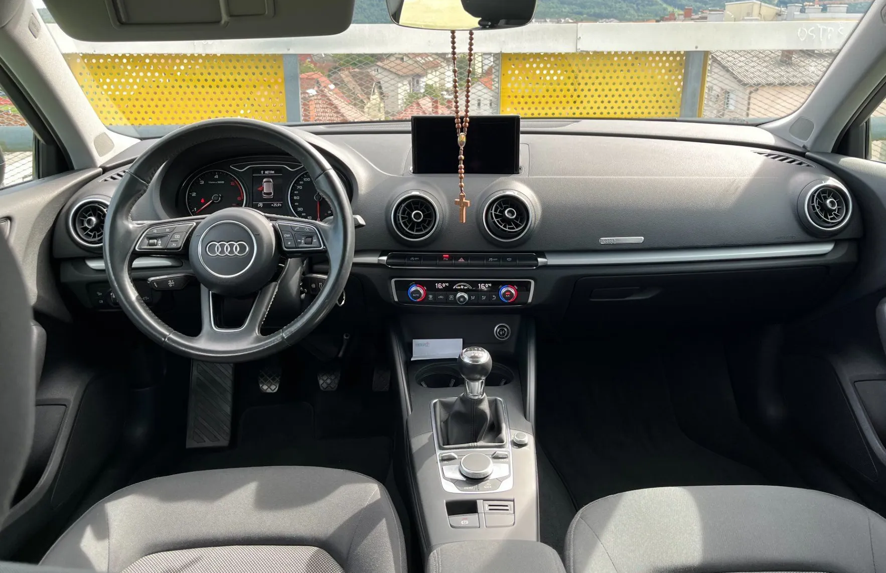Zunanja slika - Audi A3 - Sportback 1.6 TDI 2X PDC.TEMPO.XEN. SAMO 103.000KM - 10