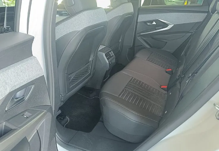 Zunanja slika - Peugeot 3008 - 1.2 MHEV 145 GT Avt-ALCANTARA-VLEČNA KLJUKA - 9