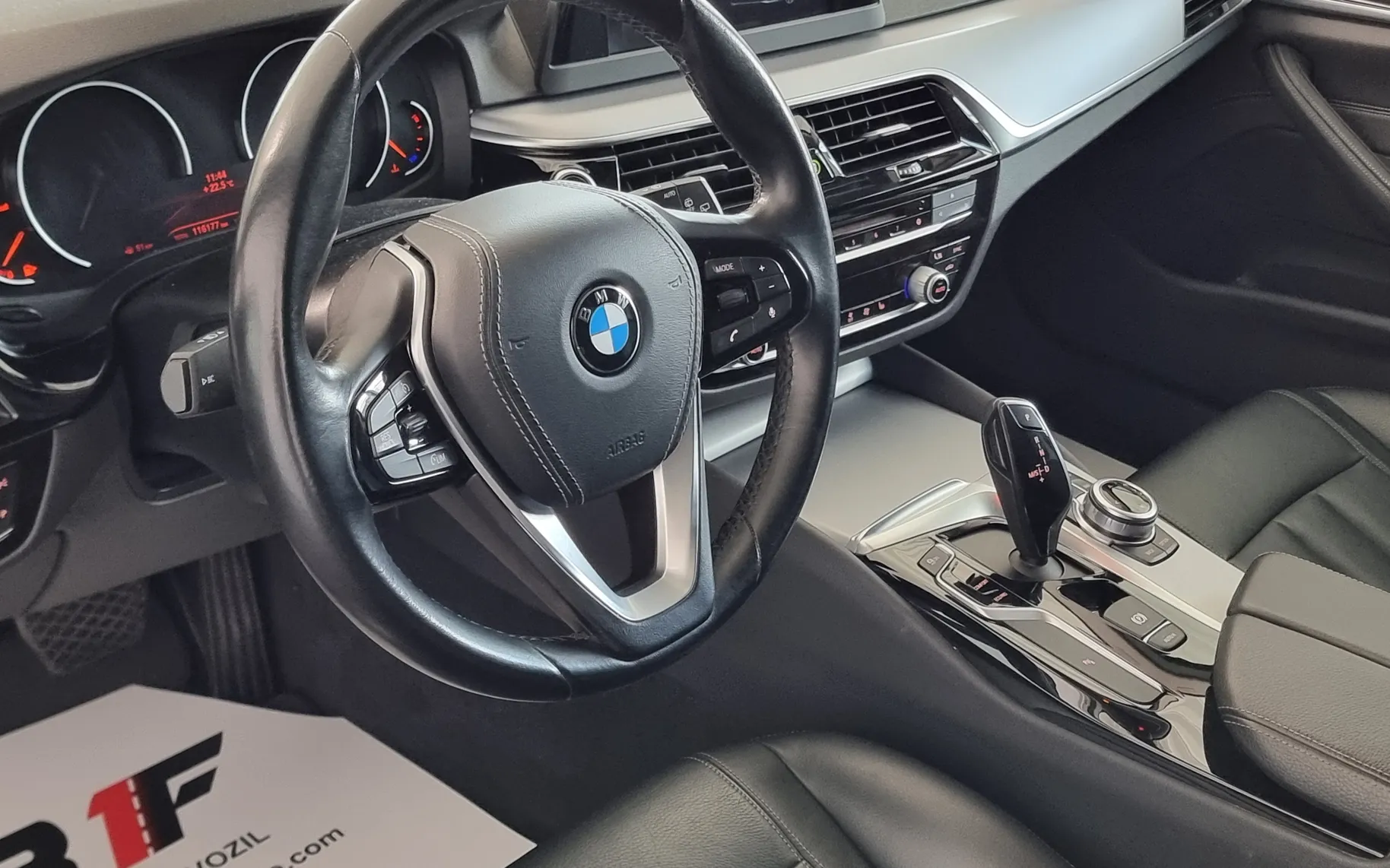 Notranja slika - BMW Serija 5 - 520 - 9