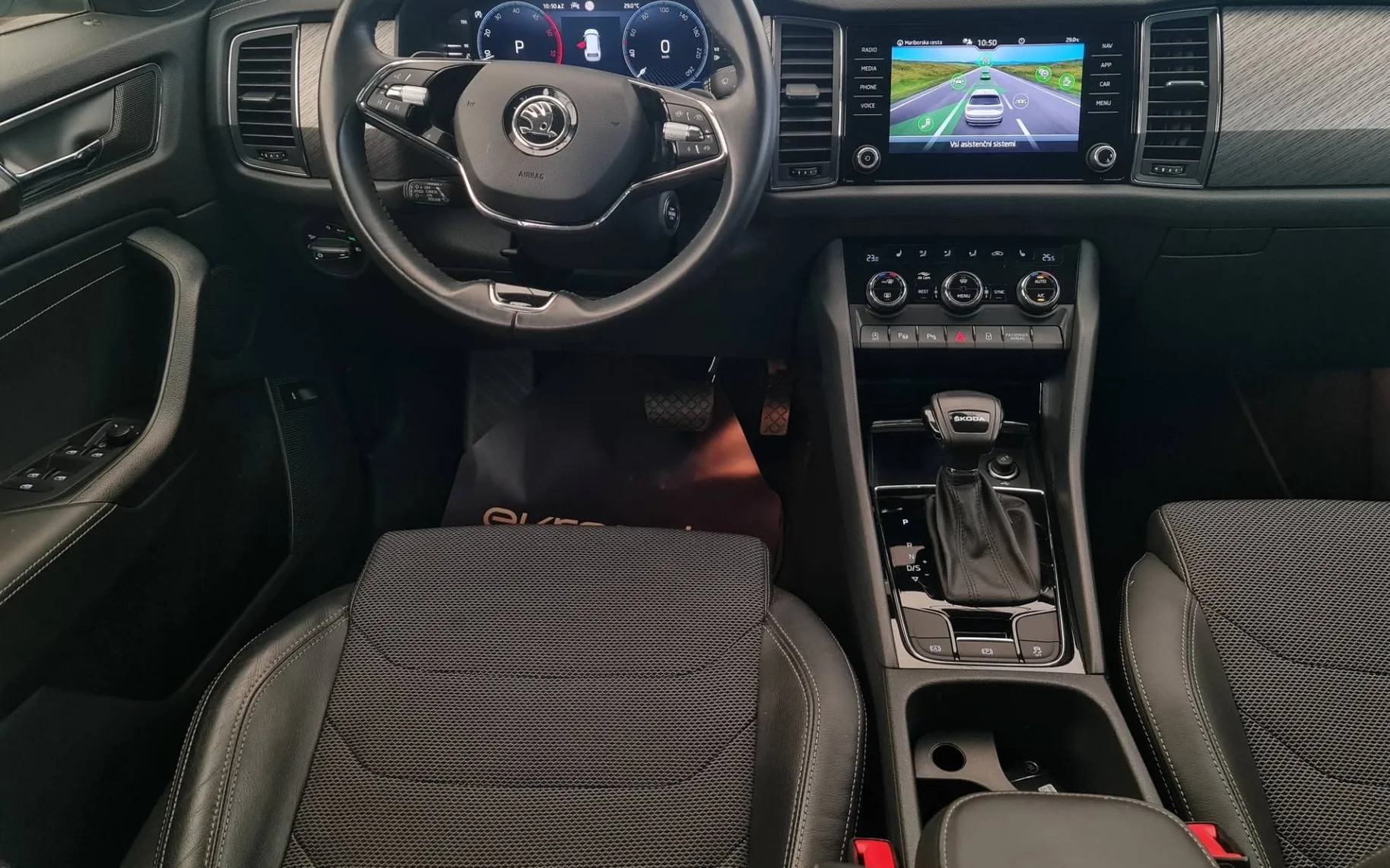 Notranja slika - Škoda Kodiaq - 2.0 TDI Style DSG•Aktivni tempomat•Matrix - 9