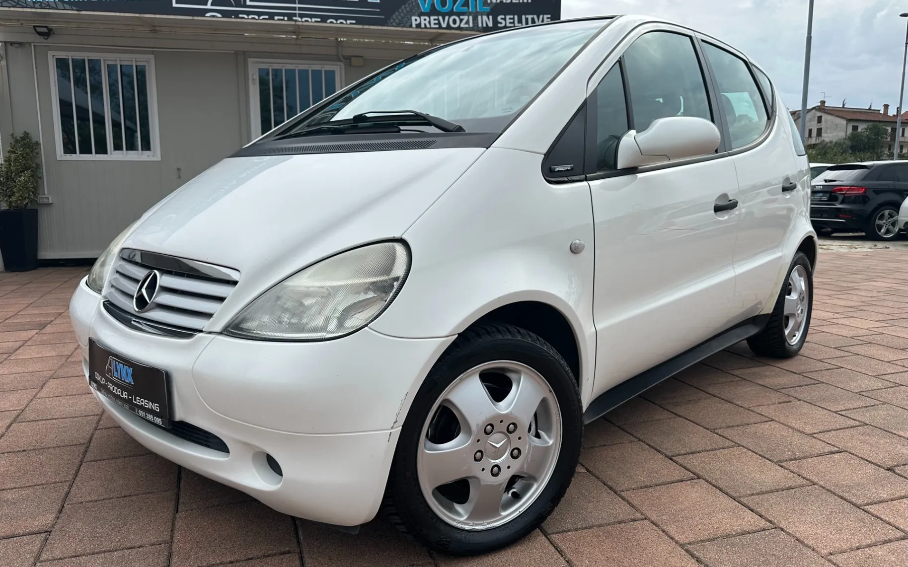 Zunanja slika - Mercedes-Benz A-Razred - A 140 Classic - 1