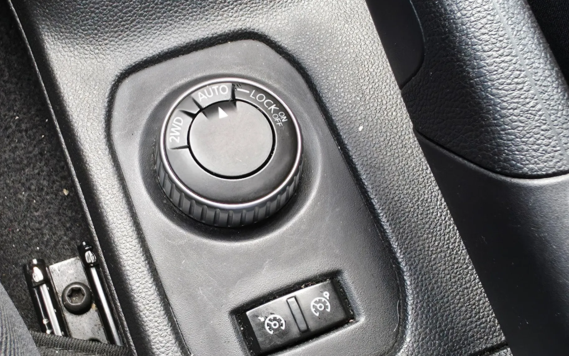 Zunanja slika - Dacia Duster - 4x4 1.2 TCe Comfort - 10