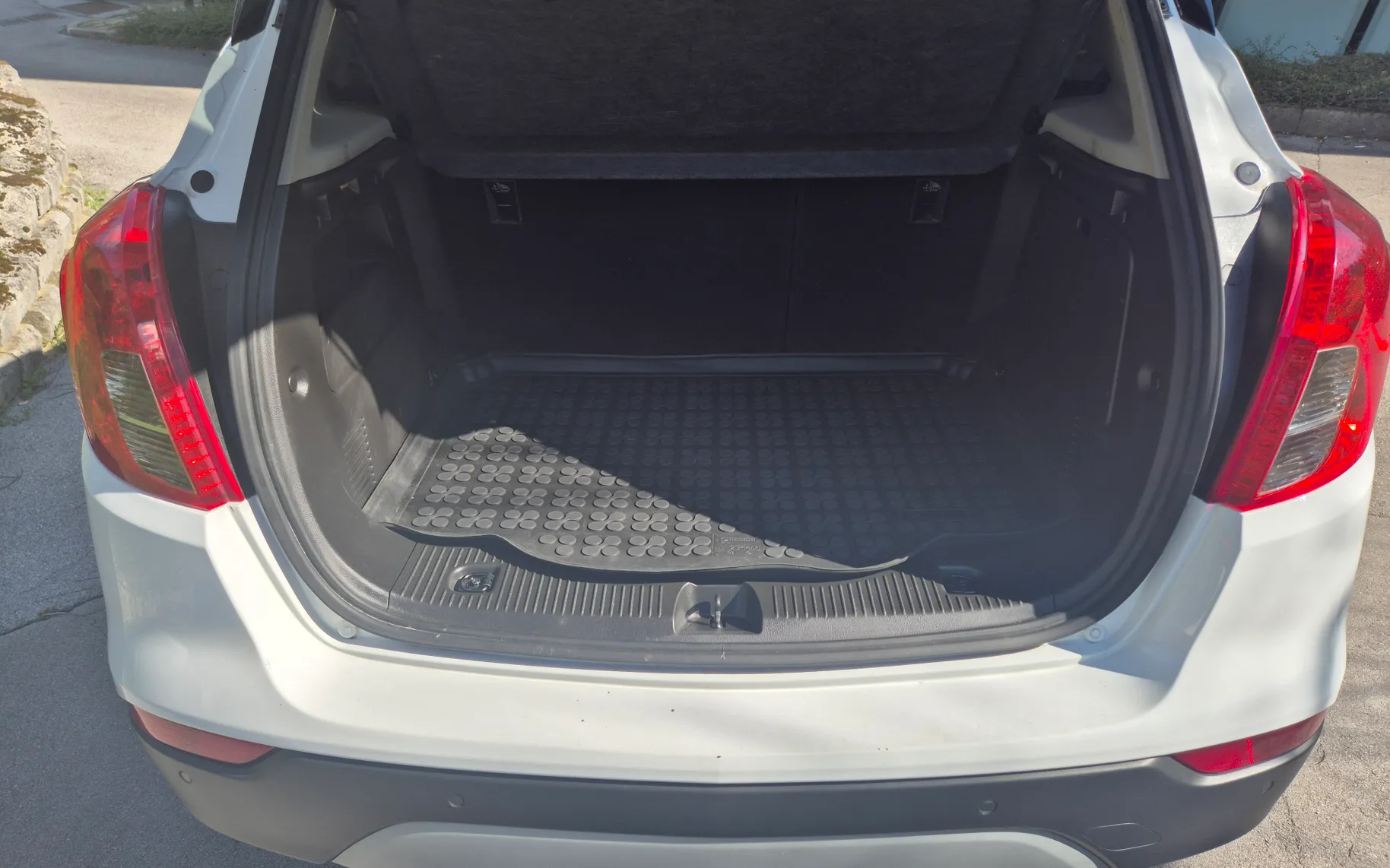 Zunanja slika - Opel Crossland X - Mokka X 1.4 ECOTEC TURBO 103KW ENJOY - 7