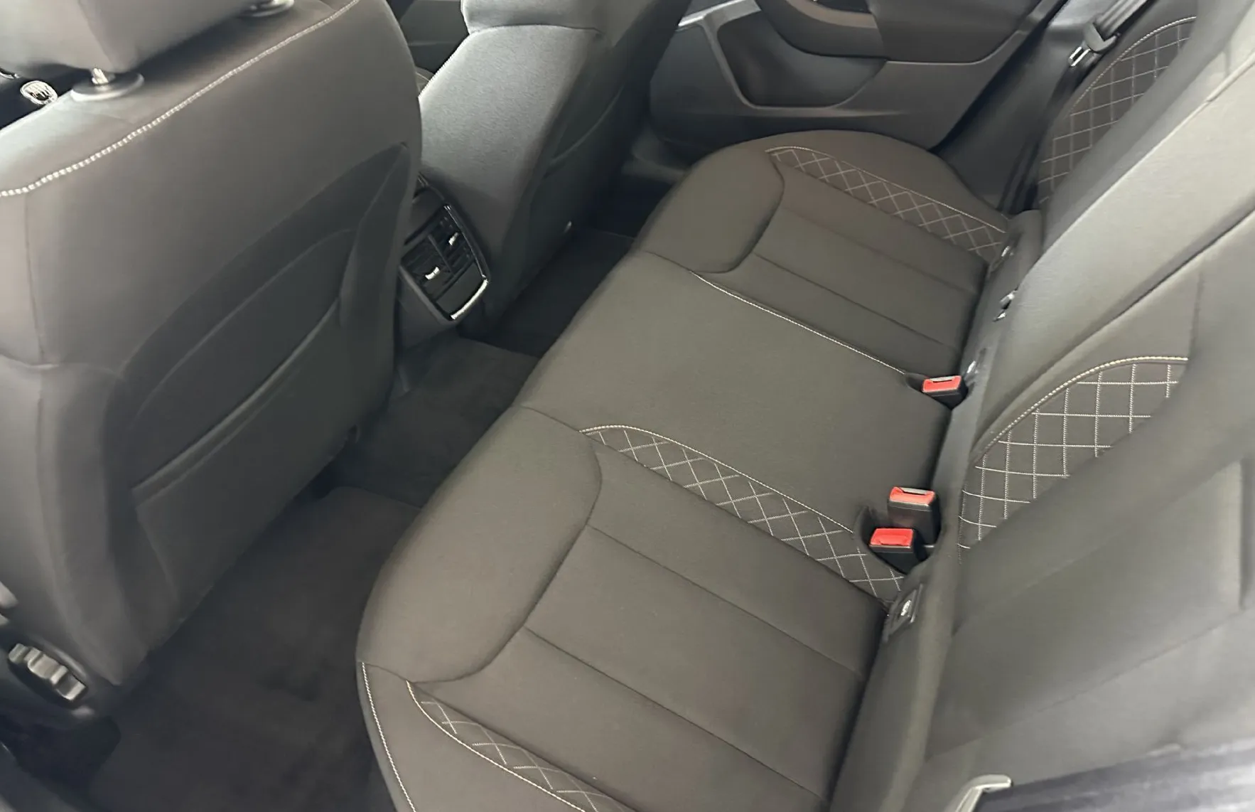 Zunanja slika - Škoda Kamiq - 1.0 TSI  81 kW.LED.GRET.SEDEŽEV.SAMO 82.000 KM - 5