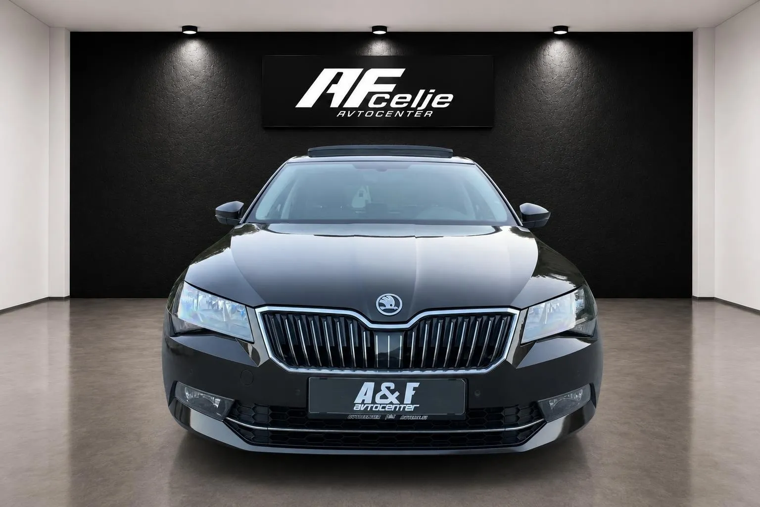 Zunanja slika - Škoda Superb - 2.0 TDI-PANORAMA-ACC-LIZING ZA TUJCE-PDC- - 2