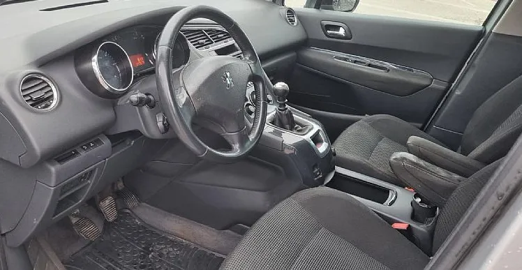 Zunanja slika - Peugeot 5008 - 1.6 HDI - 6