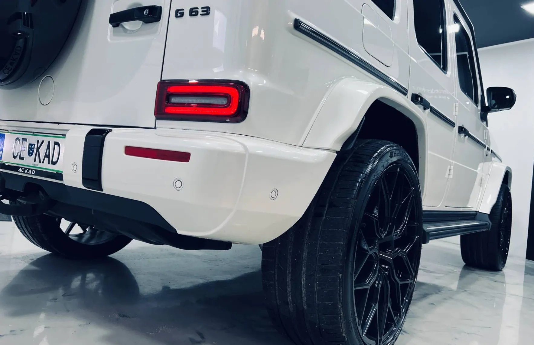 Zunanja slika - Mercedes-Benz G-Razred - G350d AMG G63 LOOK-KAMERA-ALU 23- - 15