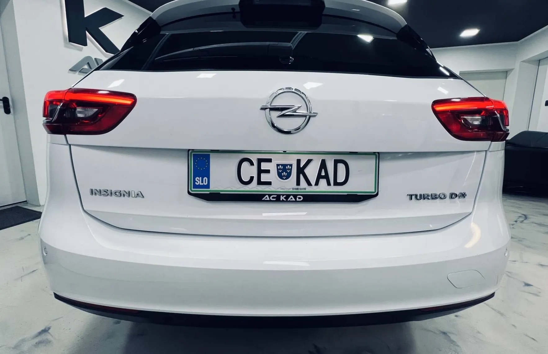 Zunanja slika - Opel Insignia - 2.0 CDTI 125KW SPORTS TOURER  4WD-PDC-SLOVENSKI... - 6