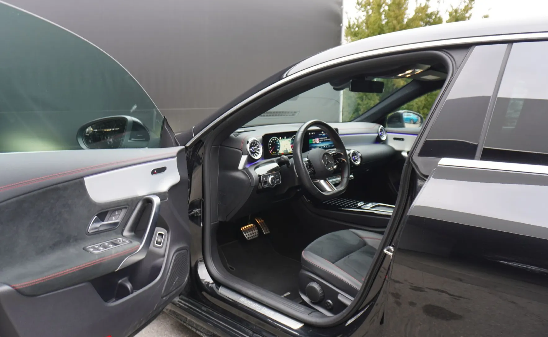 Zunanja slika - Mercedes-Benz CLA-Razred - CLA Shooting Brake CLA 200 AMG LINE - 6