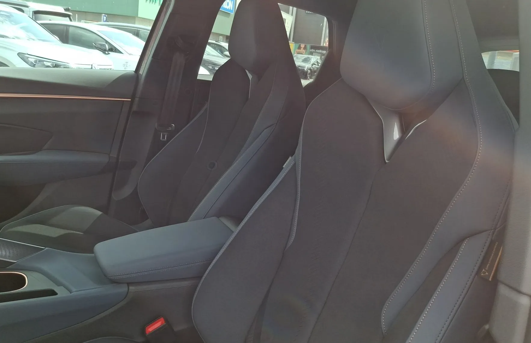 Zunanja slika - Cupra Terramar - 1.5 eTSI 110 kW blagi hibrid DSG... - 12