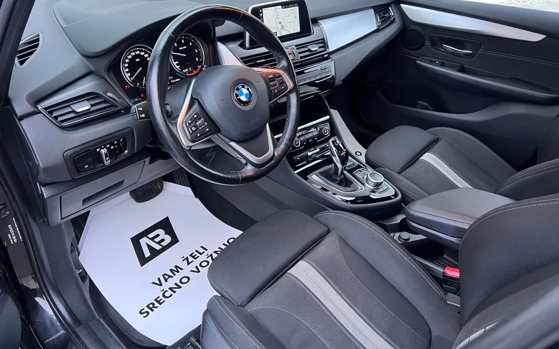 Notranja slika - BMW serija 2 Active Tourer: - 216d+SPORT+LED+MEMORY+NAVI - 9