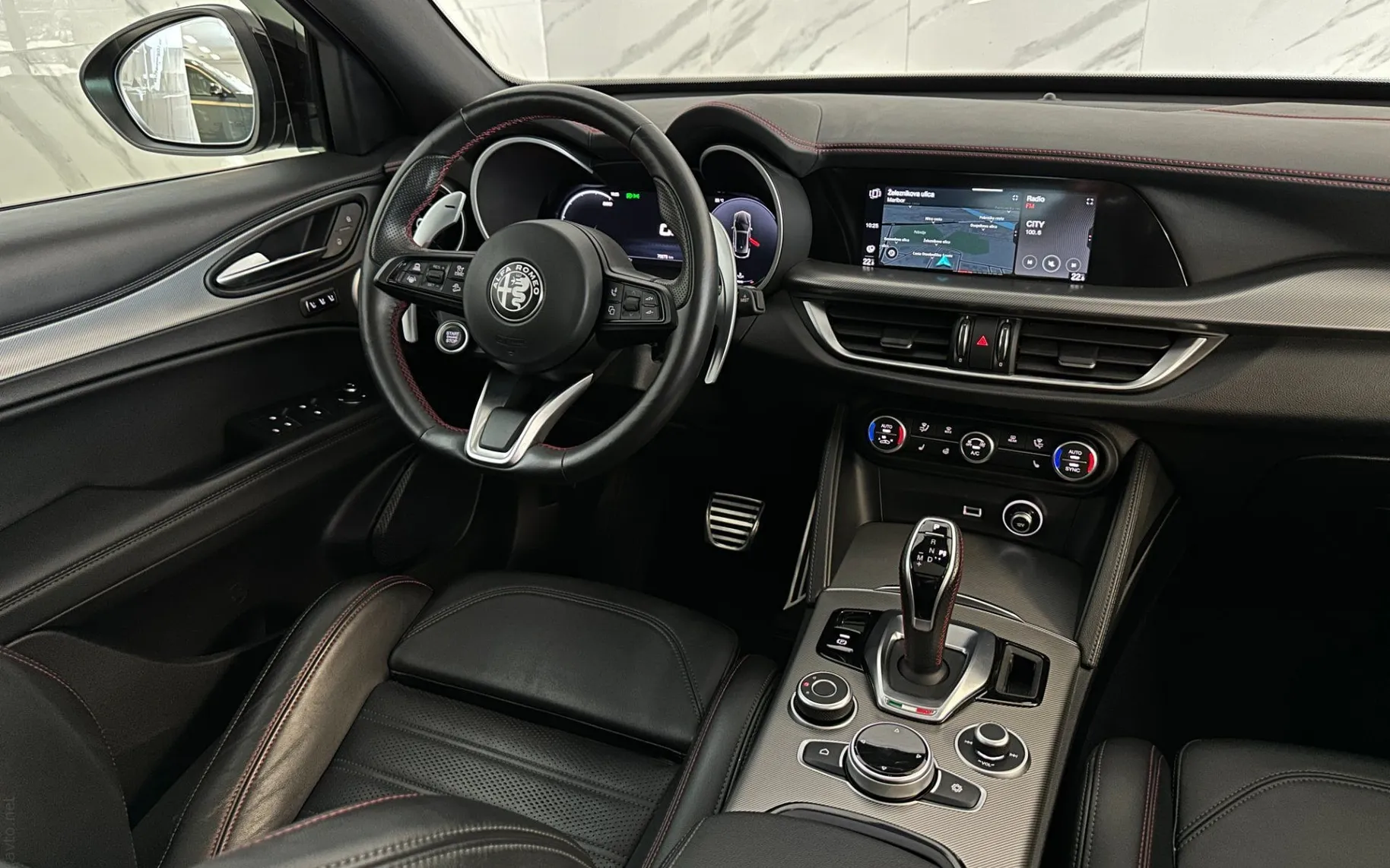 Notranja slika - Alfa Romeo Stelvio - Q4 2.0 Turbo 280 Competizione |Pano|Harman|ACC|S.. - 11