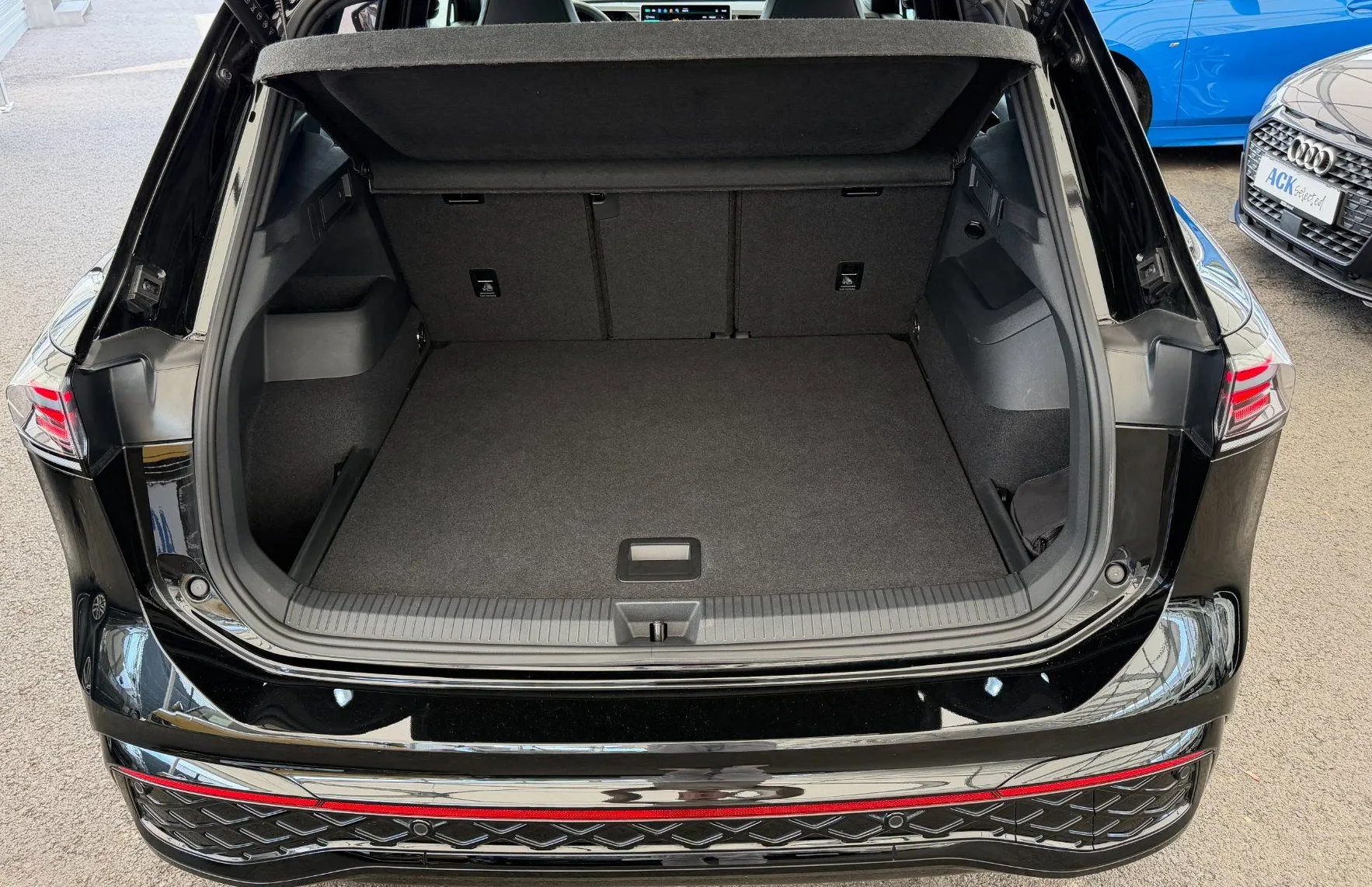 Zunanja slika - Volkswagen Tiguan - 4JOY 1.5eTSI DSG SLO 1.Lastnik PANORAMA-GARANCIJA - 12
