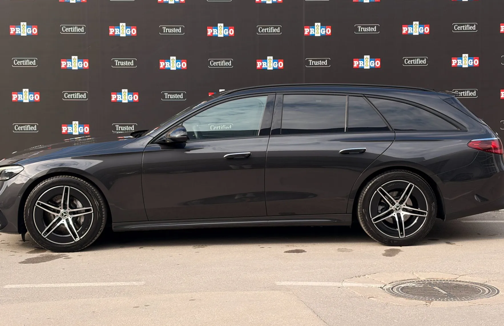 Zunanja slika - Mercedes-Benz E-Razred - E 220d T AMG Line Avt. - 2