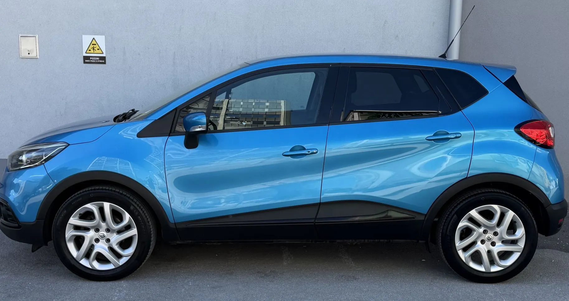 Zunanja slika - Renault Captur - dCi 90 Dynamique EDC - 2