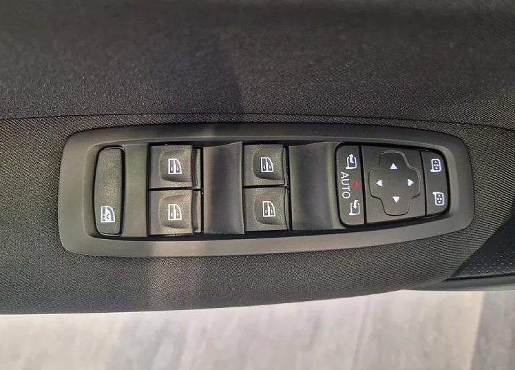 Zunanja slika - Renault Mégane - Megane INTENS E-Tech priključni hibrid 160 - 17