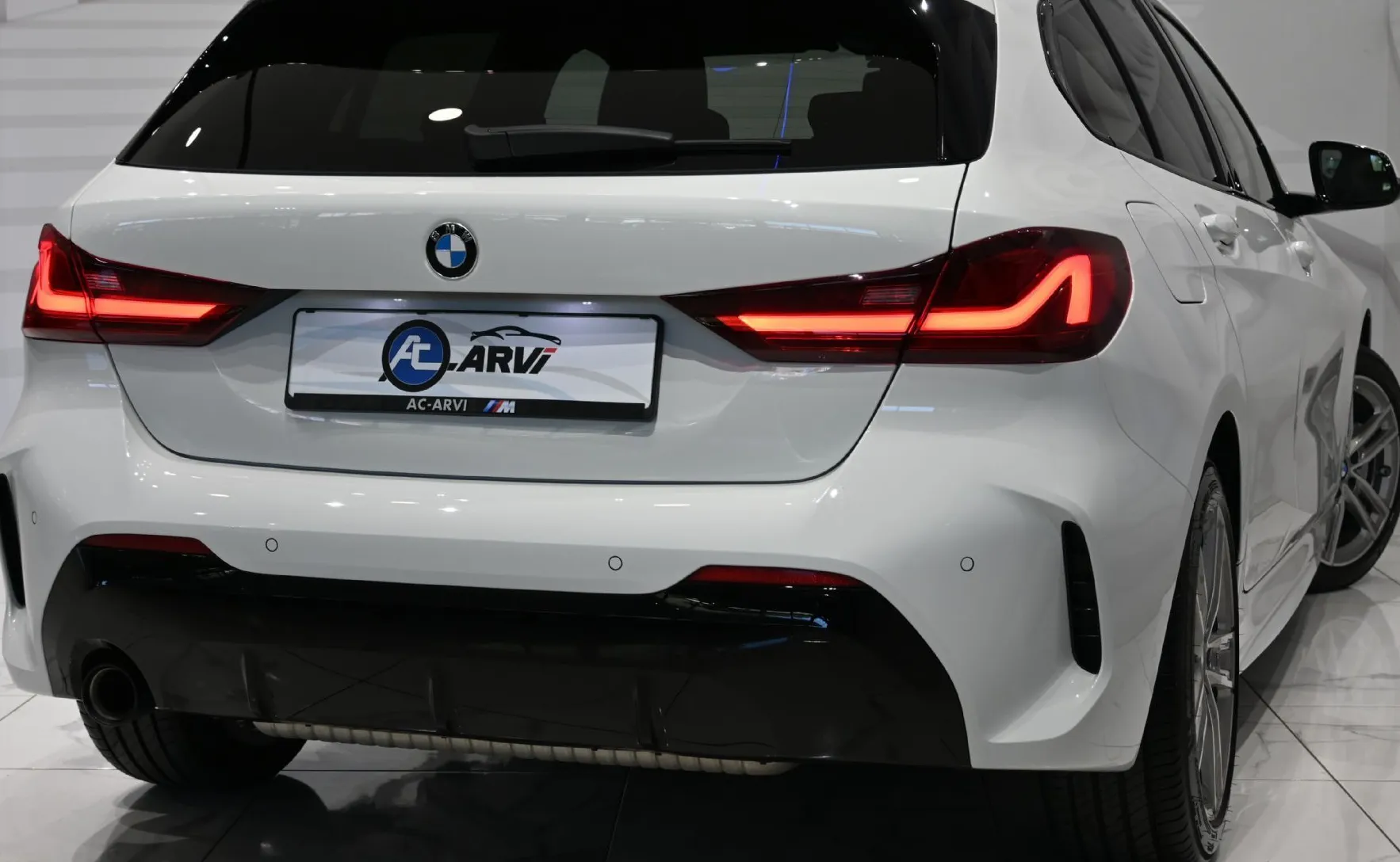 Zunanja slika - BMW Serija 1 - : 118i M Sport-ADAPT.LED-PDC-TEMP - 3