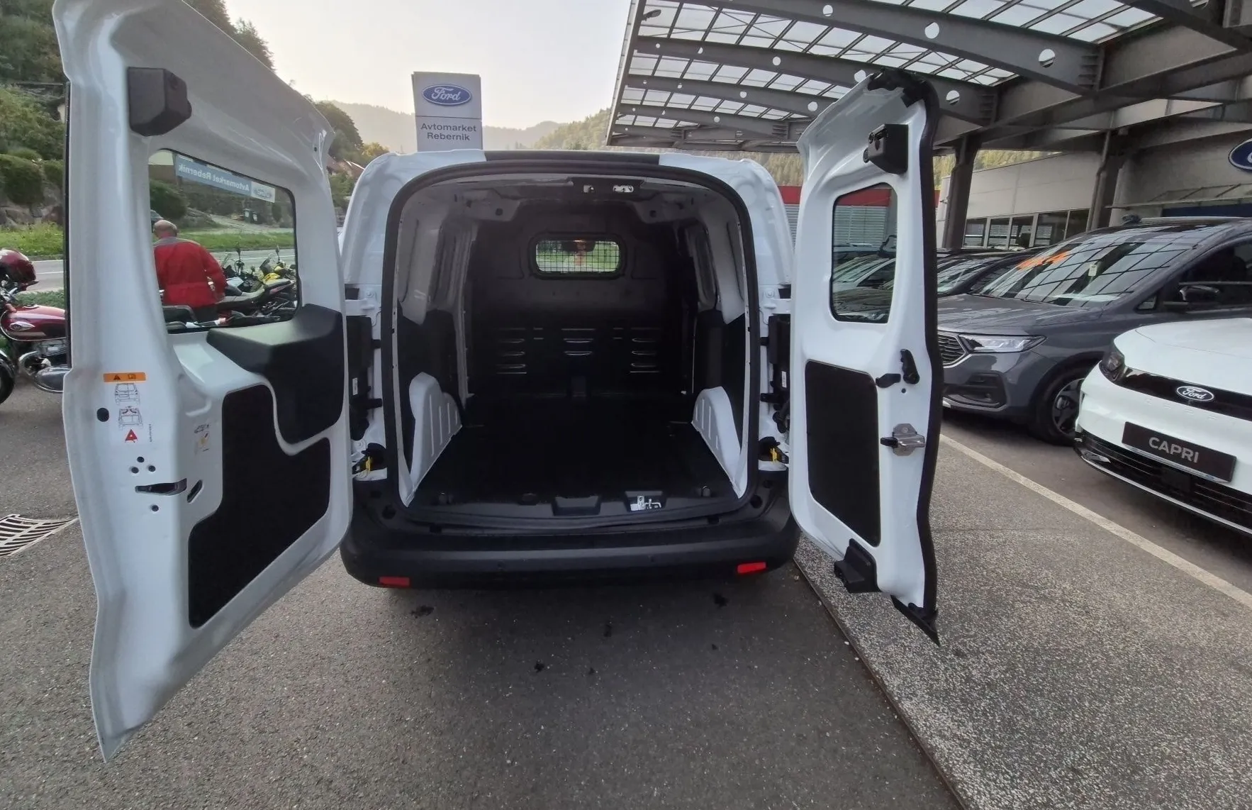 Zunanja slika - Ford Transit - Courier E  TREND - 16