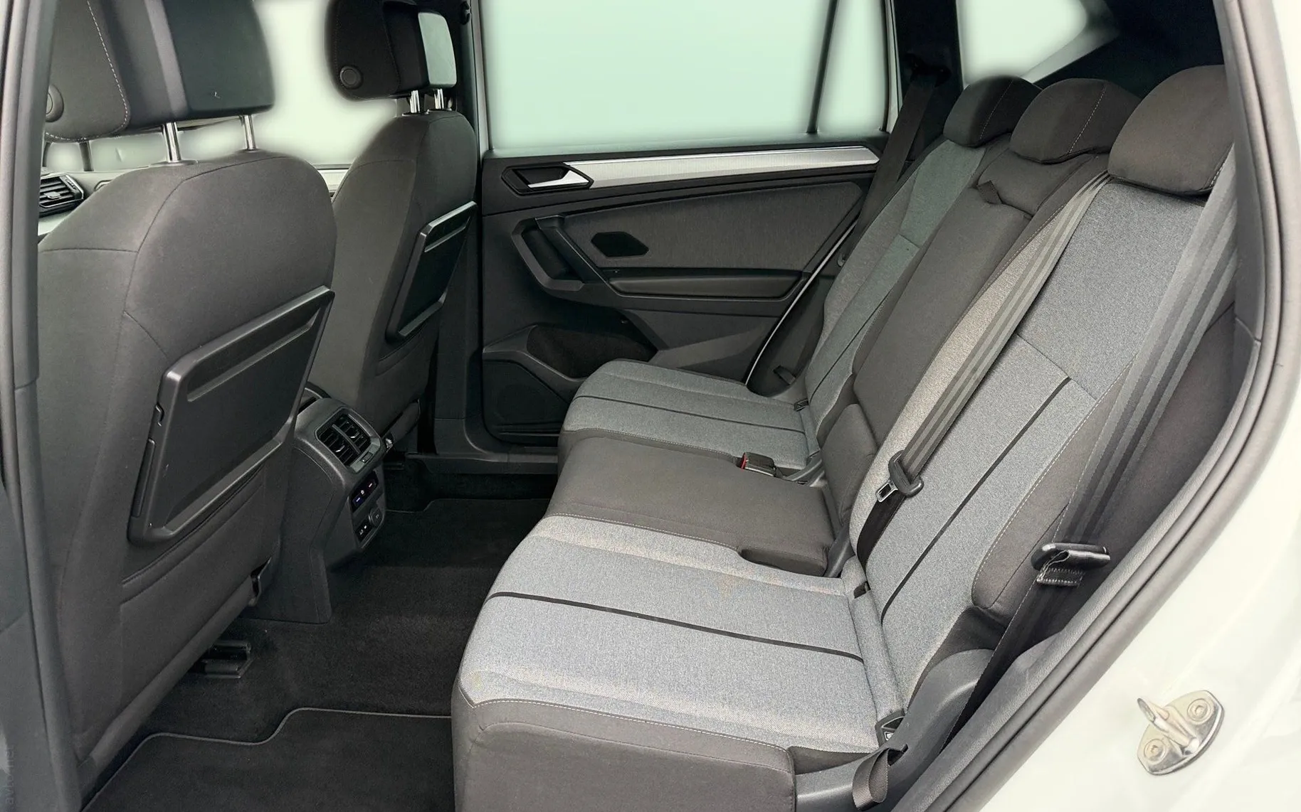 Notranja slika - Seat Tarraco - 2.0 TDI DSG 4Drive-Vlečna kljuka-Full LED-Webasto - 11