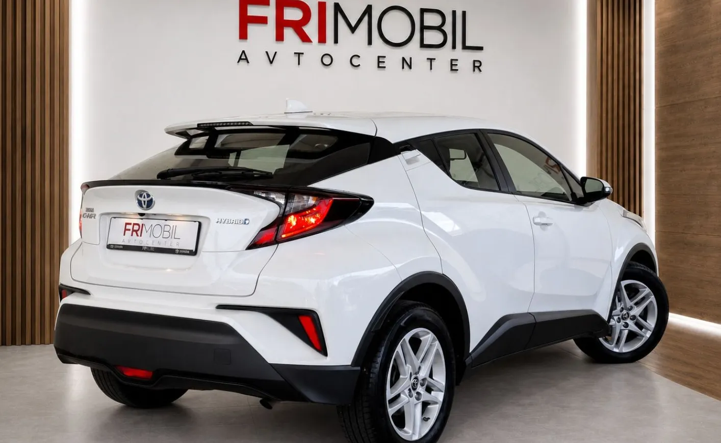 Zunanja slika - Toyota C-HR - Hybrid 1.8 C-ENTER Avt - 3