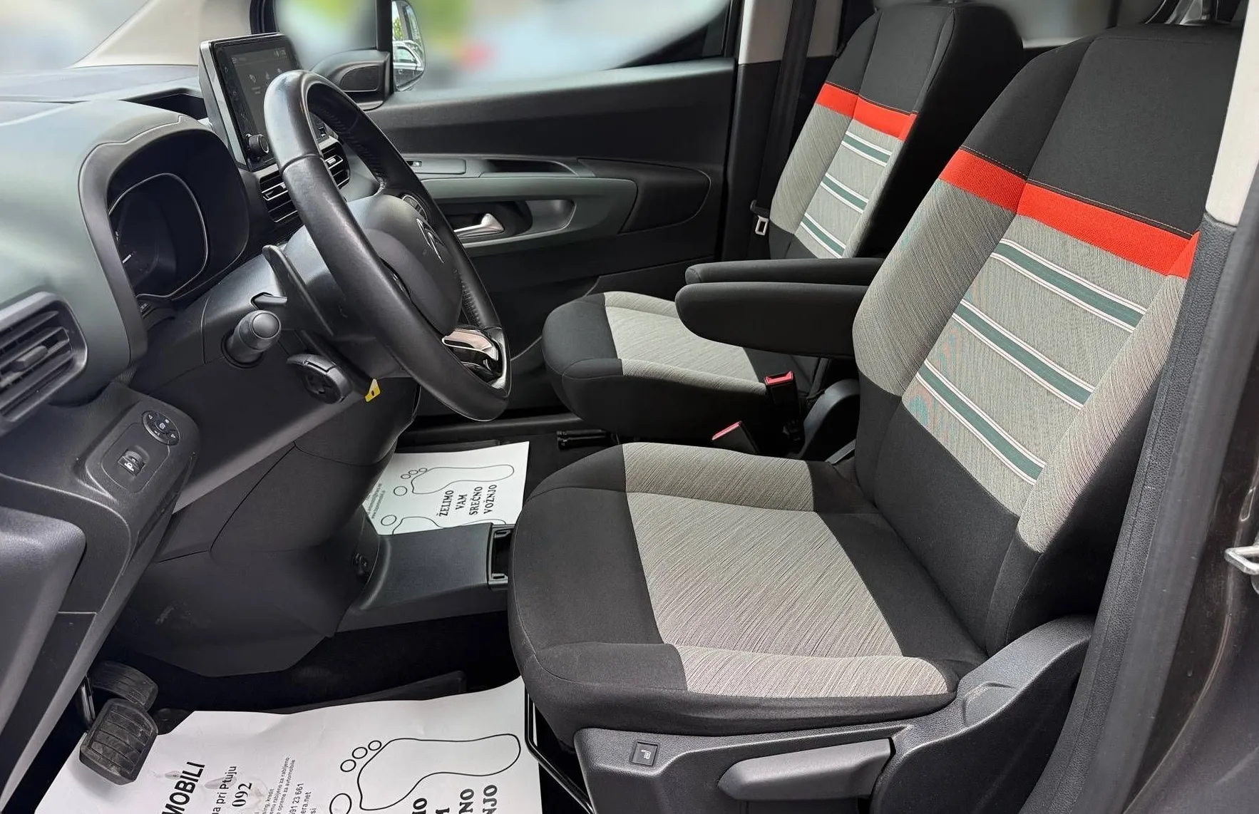 Zunanja slika - Citroën Berlingo - 1.5 HDI  AUT XTR -line  odličen - 12