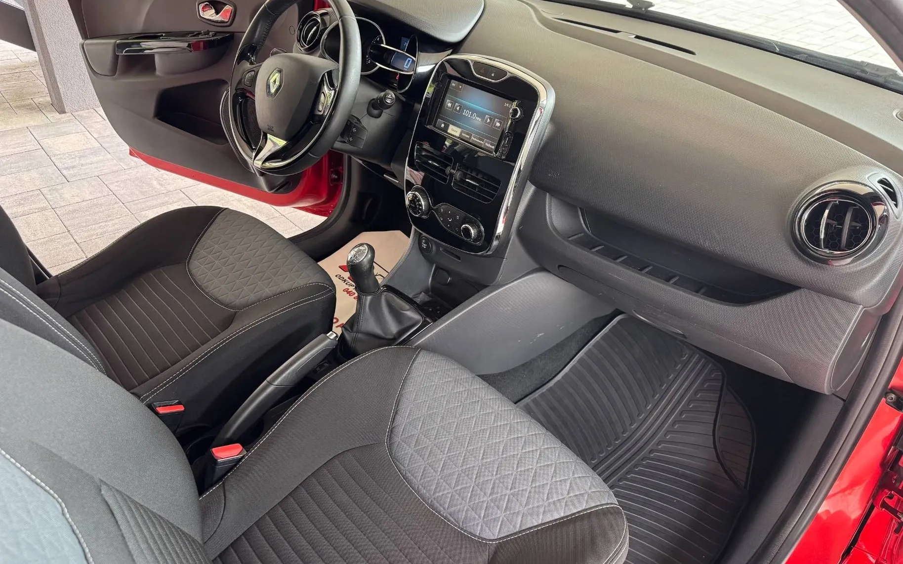 Notranja slika - Renault Clio - 1.2 16V 1-lastnik-SLOVENSKI-KOT NOV- - 10