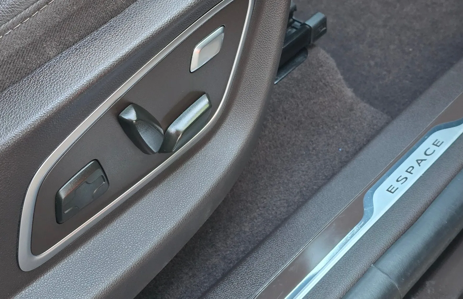 Zunanja slika - Renault Espace - dCi 160 INITIALE PARIS EDC LED-KAMERA-NAVI-2.LAST - 14