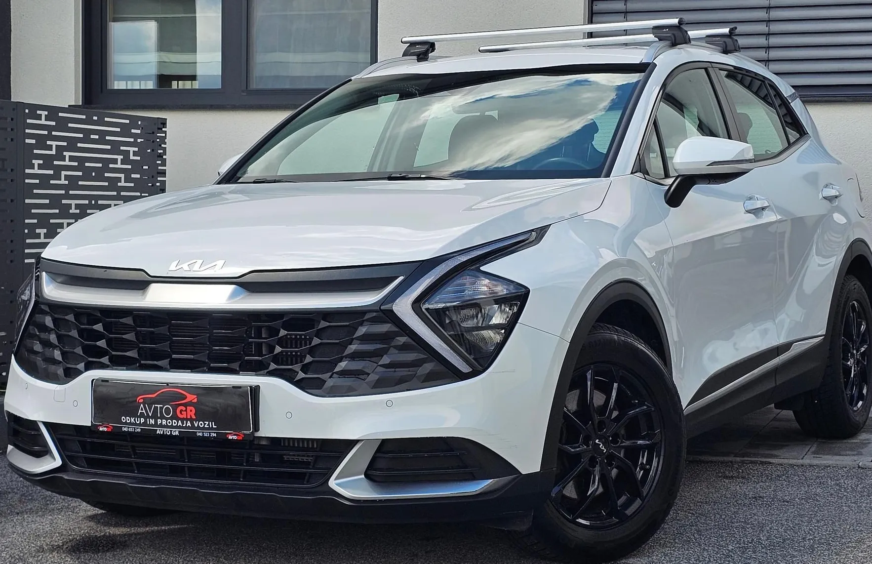 Zunanja slika - KIA Sportage - 2WD 1.6 T-GDI LX Fresh- Le 89.000km-1.LAST.-ODLIČE - 1