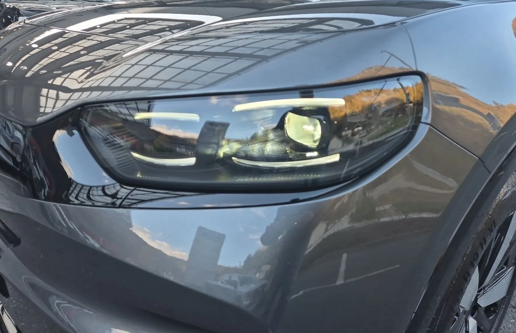 Zunanja slika - Ford Capri - Select 77 kWh 210 kW  286 KM  RWD - 7