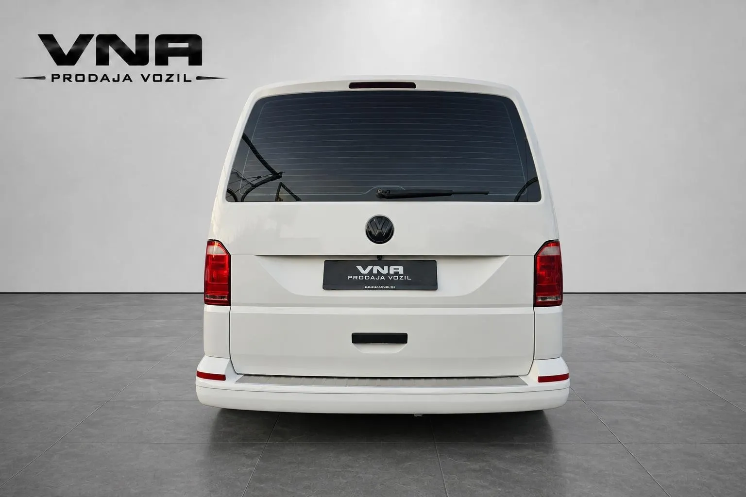 Zunanja slika - Volkswagen Multivan - 2.0 TDI DMR Comfortline - 5