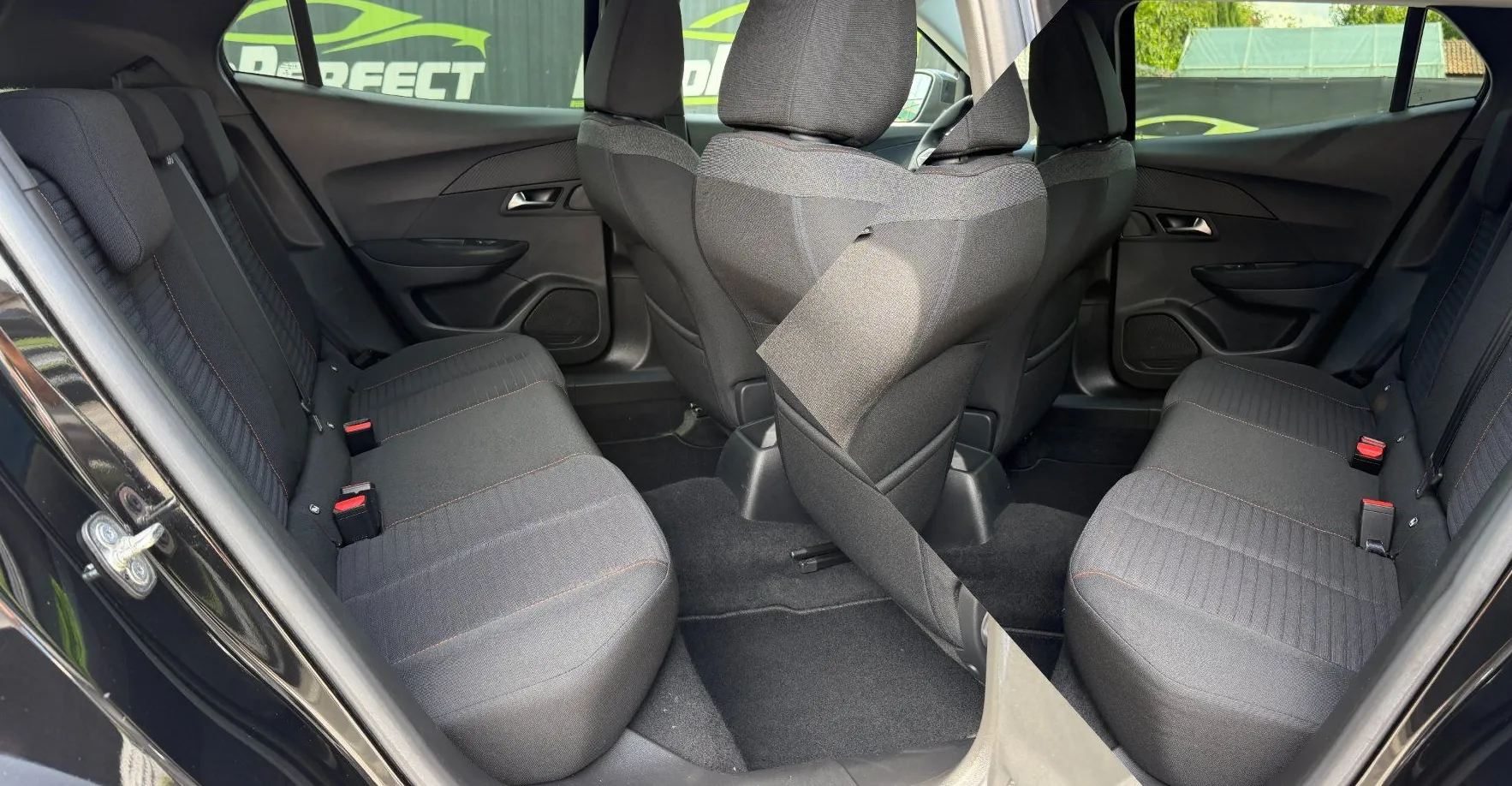 Zunanja slika - Peugeot 2008 - 1.2 |130HP|Active Pack|SLO|1.LAST| - 16