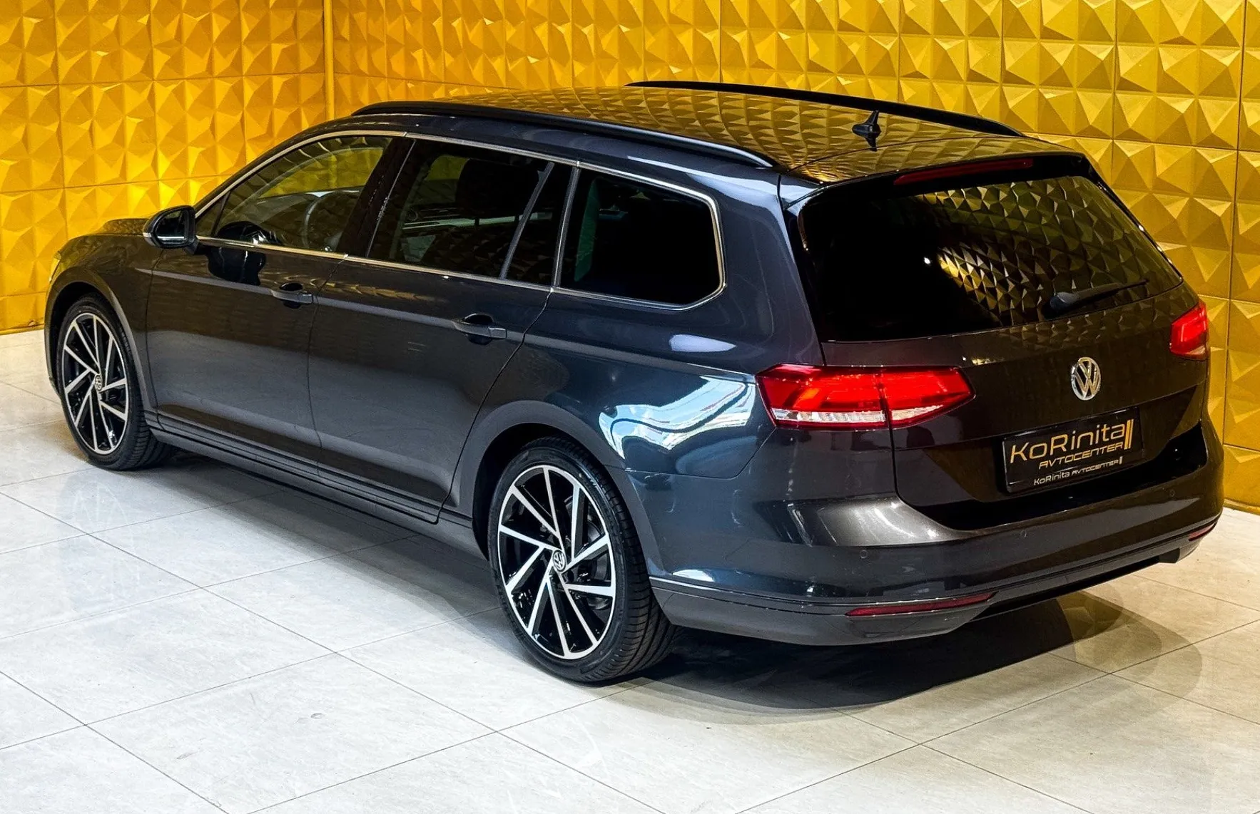 Zunanja slika - Volkswagen Passat - Variant 2.0 TDI AUT. LED-MASAZA-KLJUKA-KAMERA-GRETJE-RADAR - 7