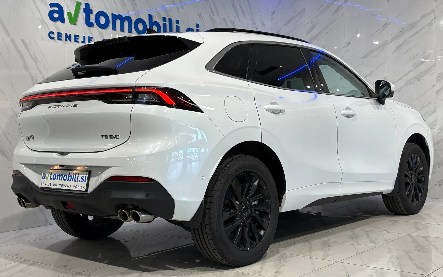 Zunanja slika - Forthing T5 Evo - 1.5 Luxury |Panorama|360K|Masaža|Hlajenje|SLO| - 4