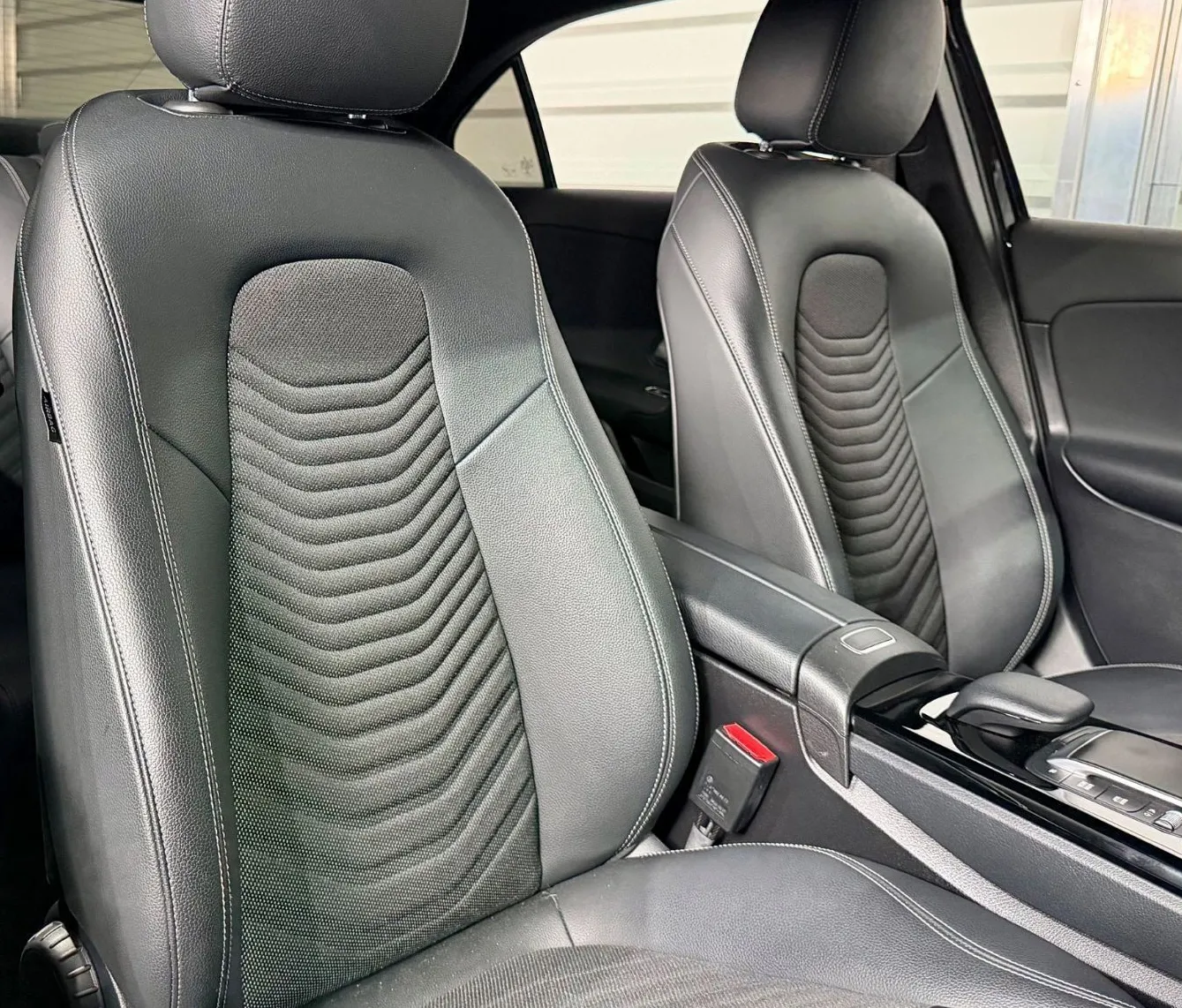 Zunanja slika - Mercedes-Benz A-Razred - LIMUZINA - AKTIVNI TEMP. - KAMERA - NAVI - LED ... - 13