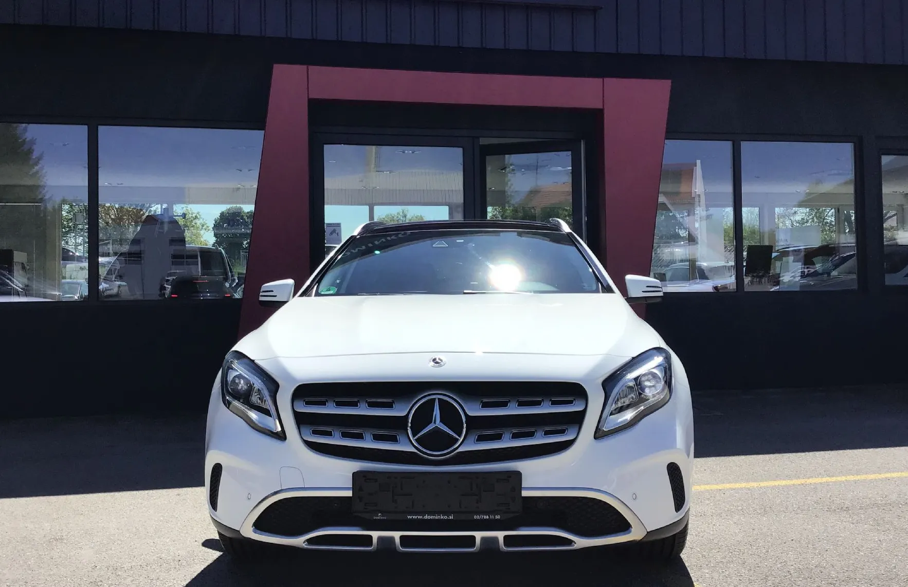 Zunanja slika - Mercedes-Benz GLA-Razred - GLA 180 Urban Avt. - 2