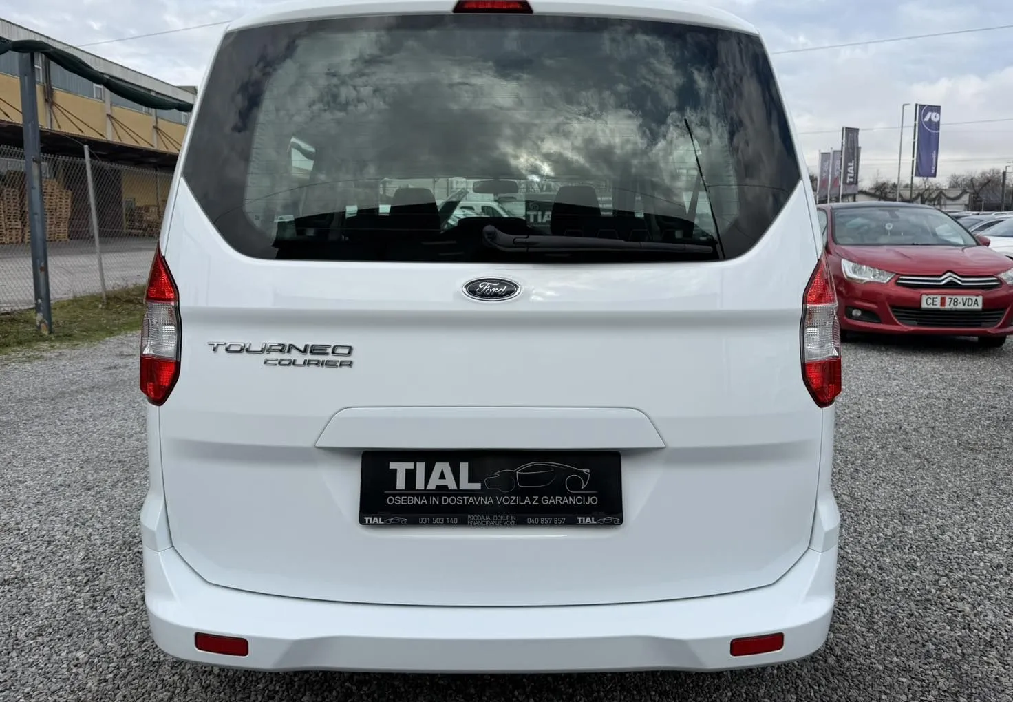 Zunanja slika - Ford Tourneo - Courier 1.5 TDCI 2X DRSNA-KLIMA-OD 93-139000KM-VEC VOZIL - 6
