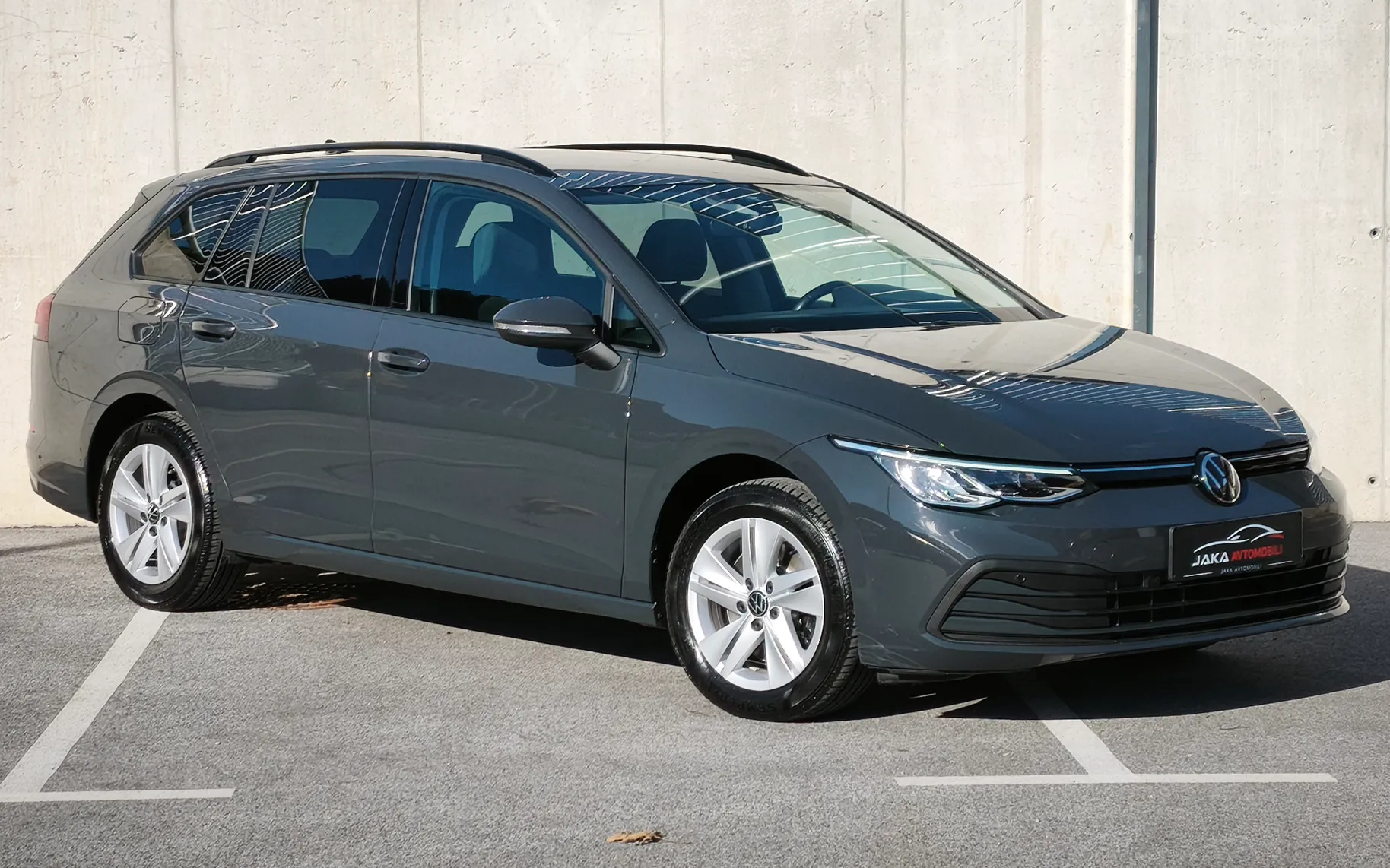 Zunanja slika - Volkswagen Golf - Volkswagen  Variant 2.0-TDI-1-LASTNIK-1-BARVA-SLO-POREKLO-LED - 1