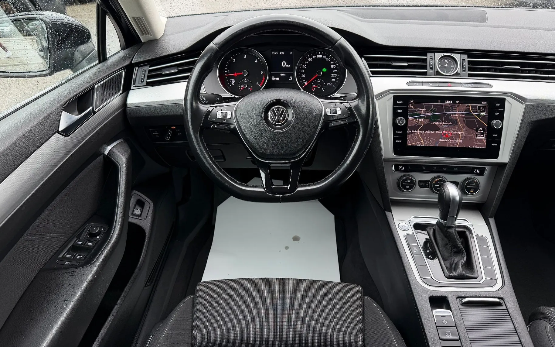 Zunanja slika - Volkswagen Passat - 1.6 TDI AUT. Comfortline ACC NAVI KAMERA ALU 16 - 17