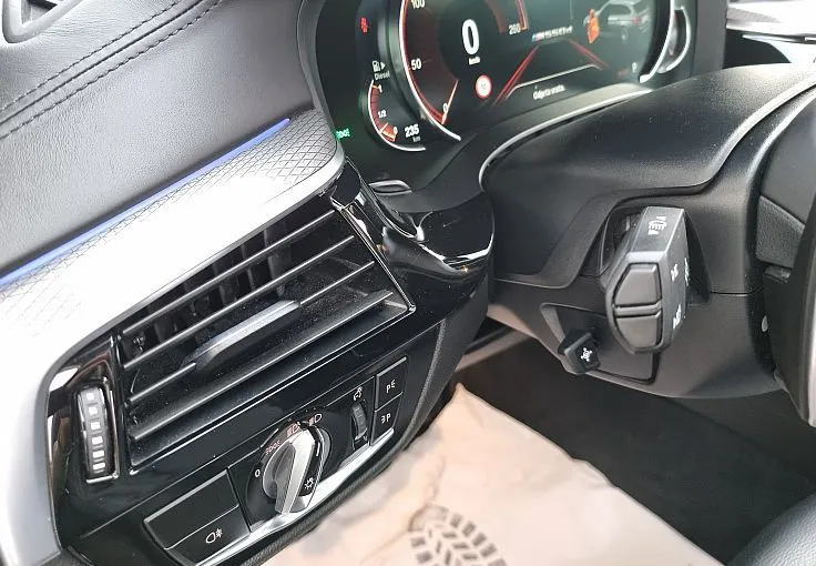 Zunanja slika - BMW Serija 5 - Touring: M550d-AUT-XD-PANORMA-USNJE-BOGATA OPREMA-ODLIČE - 12