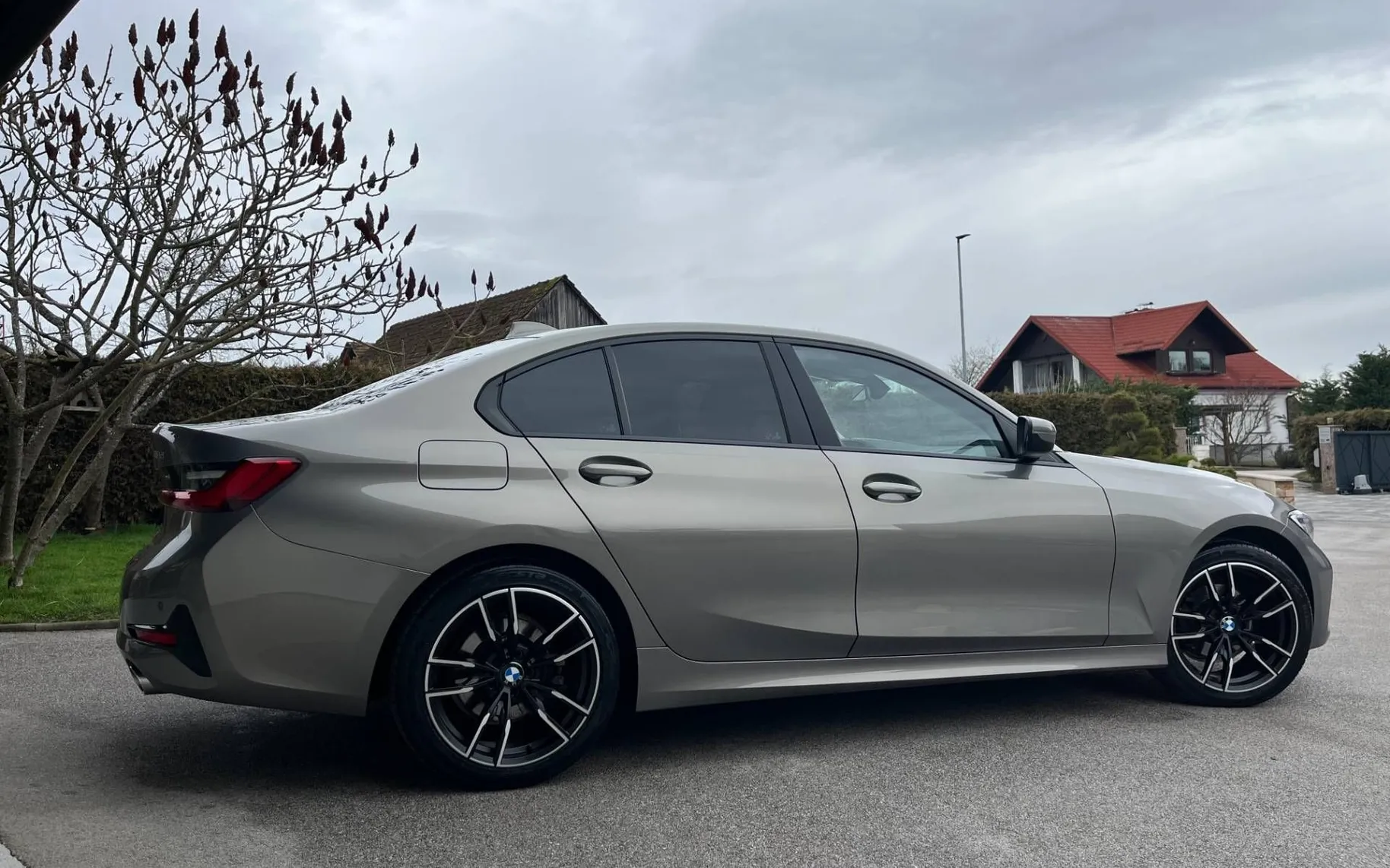 Zunanja slika - BMW serija 3: - 318d-1 LASNIK-SLO-LED-NAVI-KOT NOV - 5