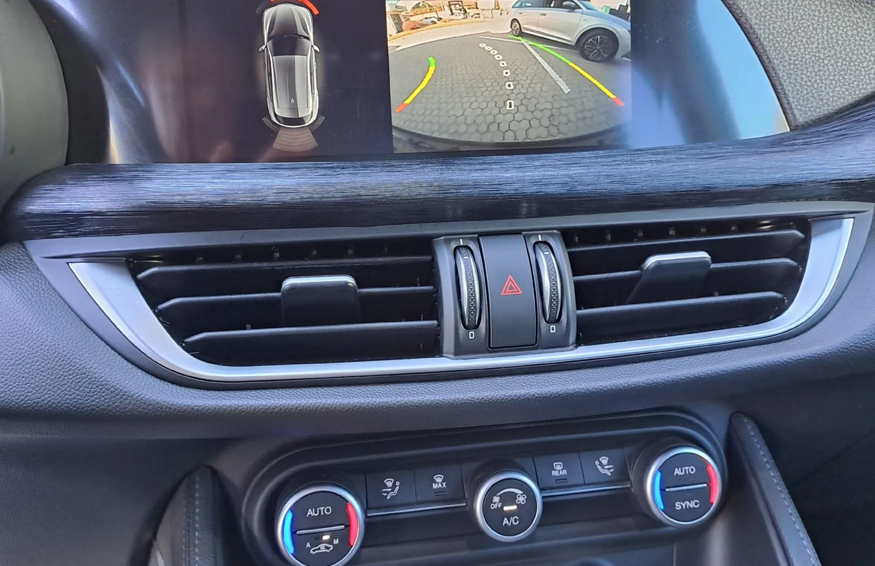 Zunanja slika - Alfa Romeo Stelvio - 2.2 Diesel  Avt .ROSSO EDIZIONE - 13