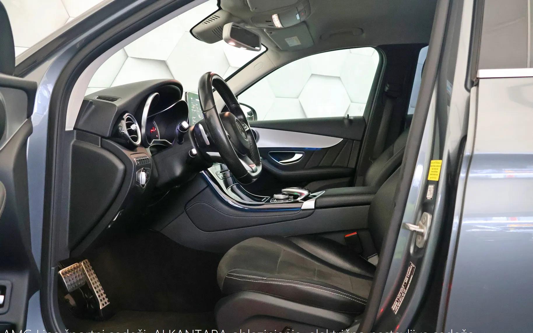 Zunanja slika - Mercedes-Benz GLC-Razred - GLC 250d 4-Matic 9G-Tronic AMG Line 204KM - 9
