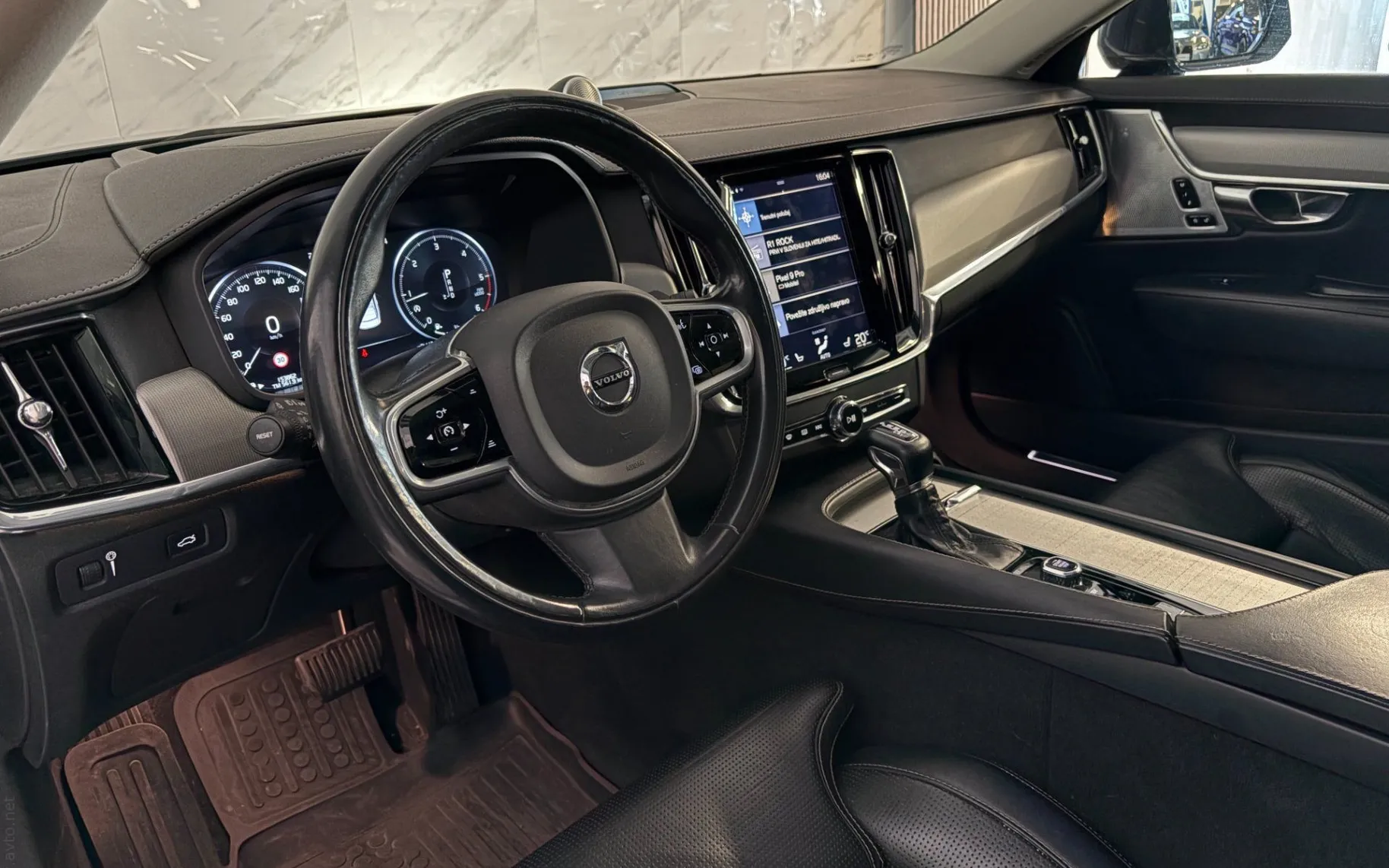 Notranja slika - Volvo S90 - D5 AWD Inscription|Pano|ACC|360K|HUD|Hlaj|Bowers| - 8