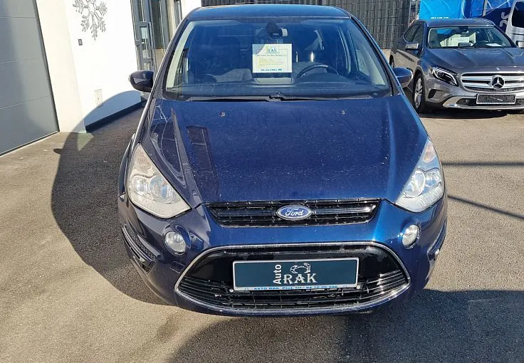 Zunanja slika - Ford S-MAX - 2.0 TDCi 140KM DPF Powershift Titanium - 2