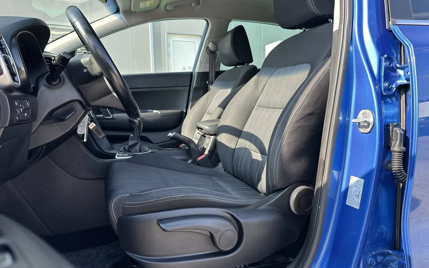 Notranja slika - KIA Sportage - 1.6 GDI LX Edition ISG - 10