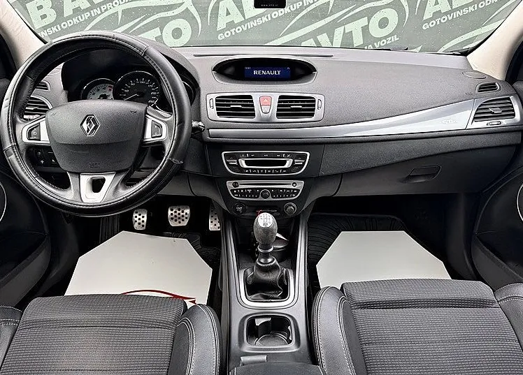 Zunanja slika - Renault Mégane - Megane GT LINE 1.5 dCi+81KW+6PRESTAV+ALU17+TEMPOMAT+TOP - 9