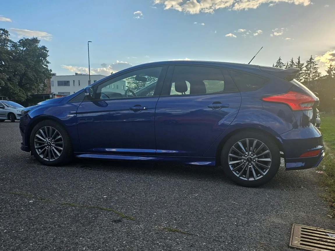 Zunanja slika - Ford Focus - 1,0 EcoBoost ST-Line - 1