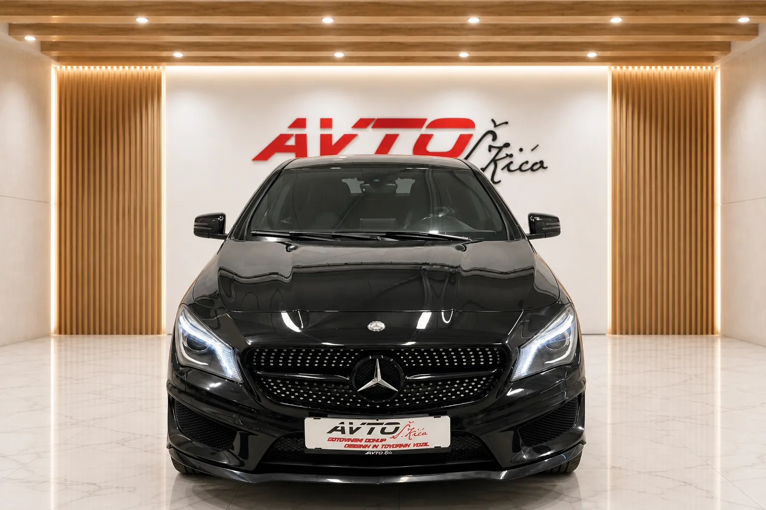 Notranja slika - Mercedes-Benz CLA-Razred - 200d-AMG-BLACK LINE-AUTOMATIK-KAMERA-NAVI-BI-XENON - 7
