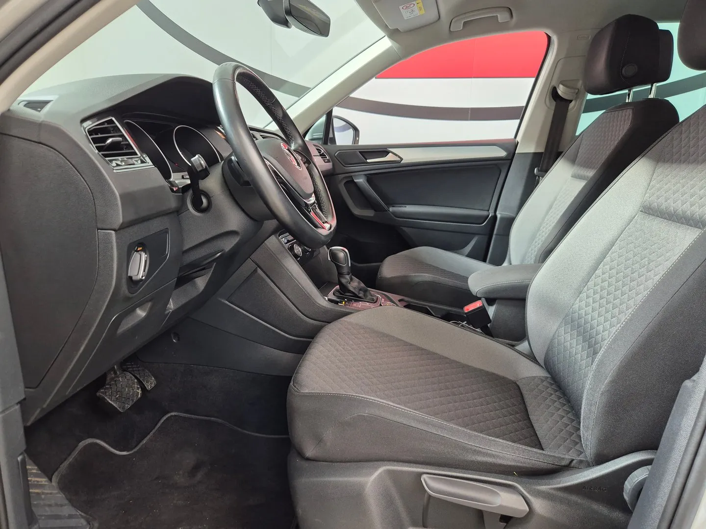 Zunanja slika - Volkswagen Tiguan - Comfort Edition 2.0 TDI SRC 4M - 5