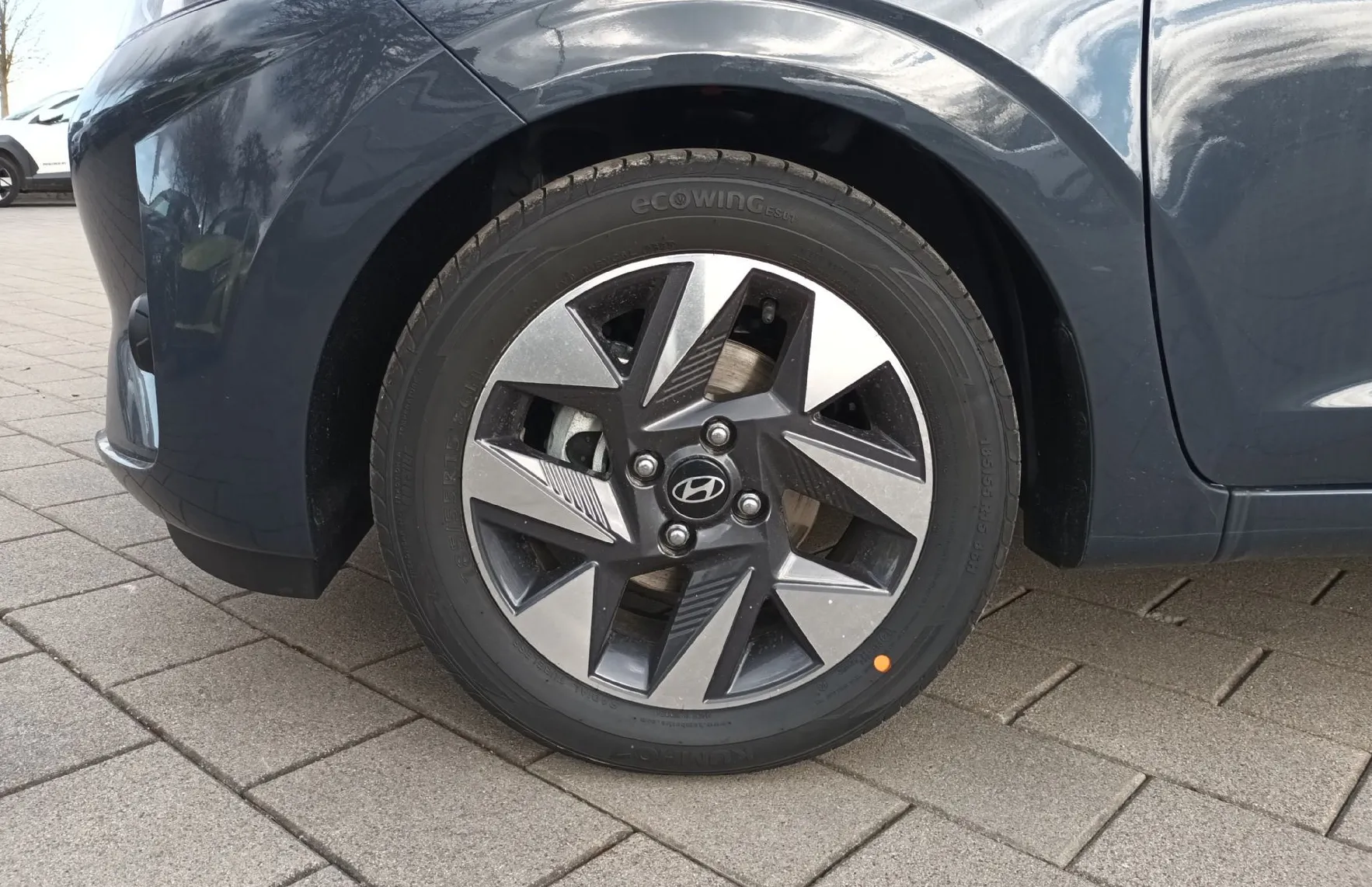 Zunanja slika - Hyundai i10 - 1.2 Style + dodatki.. ZADNJE NOVO VOZILO V SLO - 5